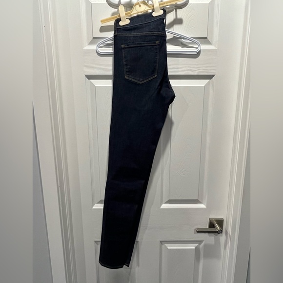 Women’s skinny jeans. Gap size 6 - Tall - Picture 4 of 5